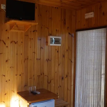 Camping Alquezar אלקויזר