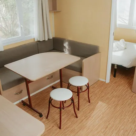 キャンプ場 Camping Alquezar