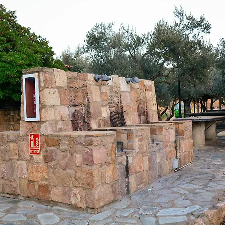 Camping Alquezar * アルケサル