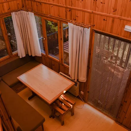 キャンプ場 Camping Alquezar アルケサル
