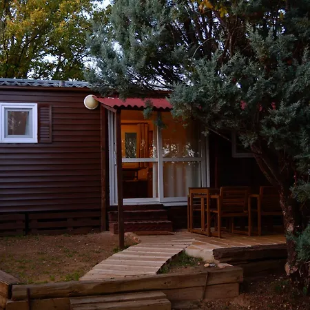 Camping Alquezar キャンプ場 アルケサル