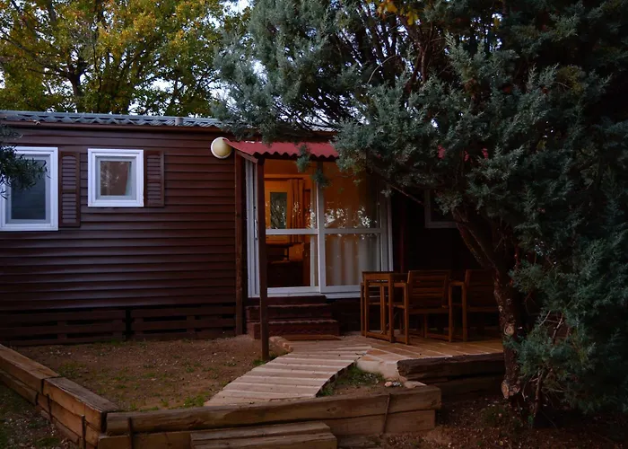 Camping Alquezar 캠프장 알퀘자르